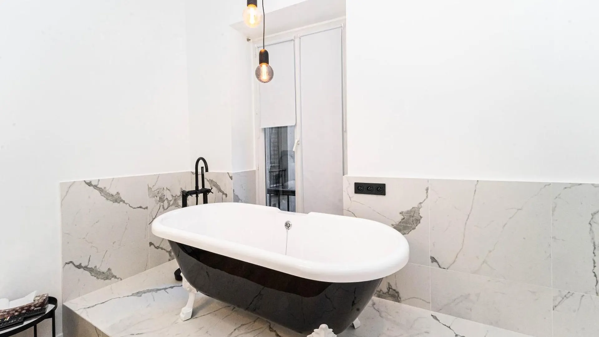 Pick A Flat'S Apartment In Notre-Dame De Paris - Rue Saint-Severin